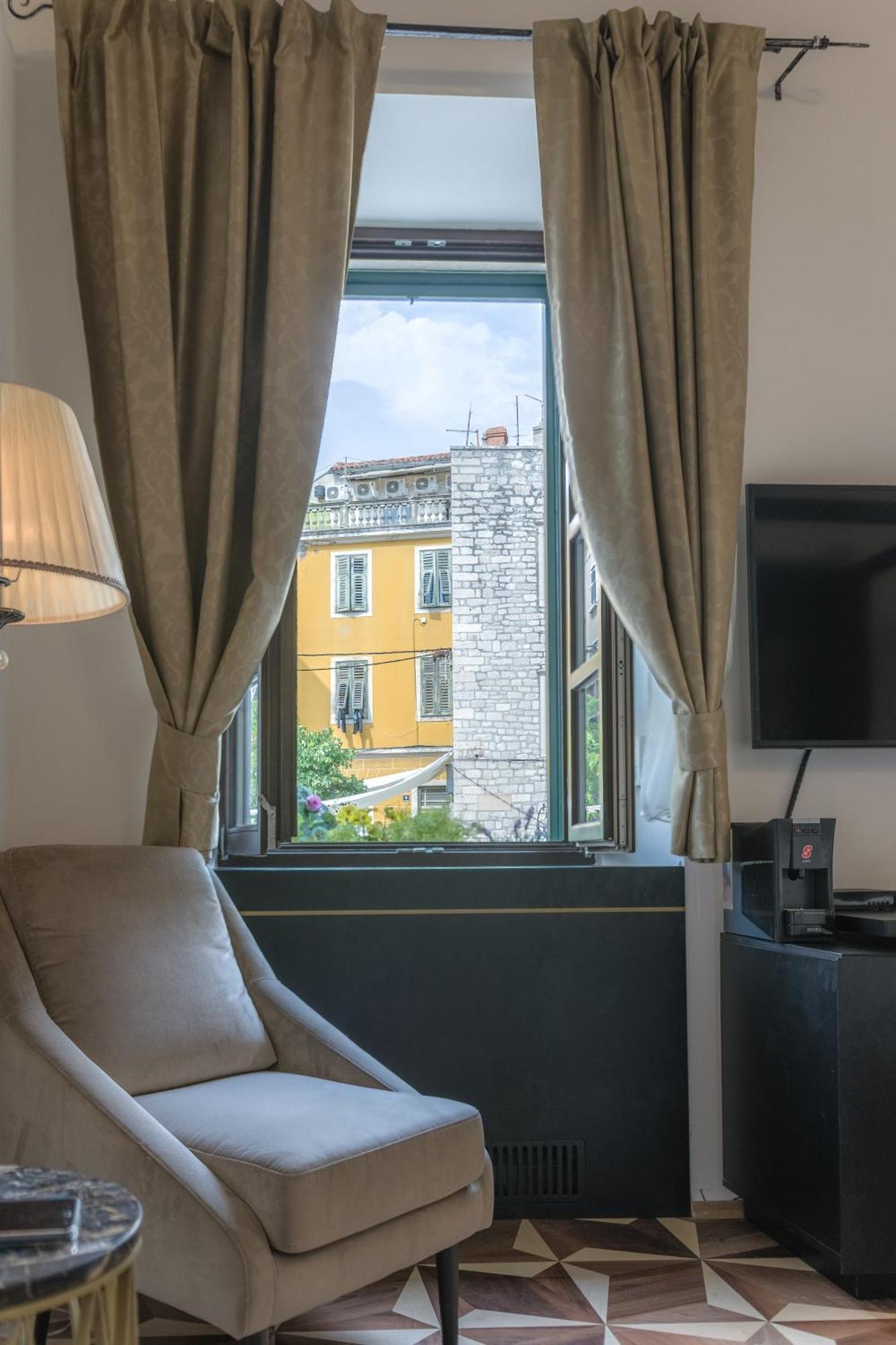 King Kresimir Heritage Hotel (Adults Only) شيبينيك المظهر الخارجي الصورة
